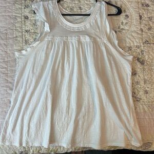Lucky Brand White Sleeveless Blouse